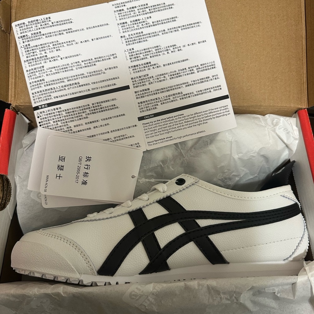 Onitsuka Tiger by Asics White and Black Casual Shoes fits like 7.5